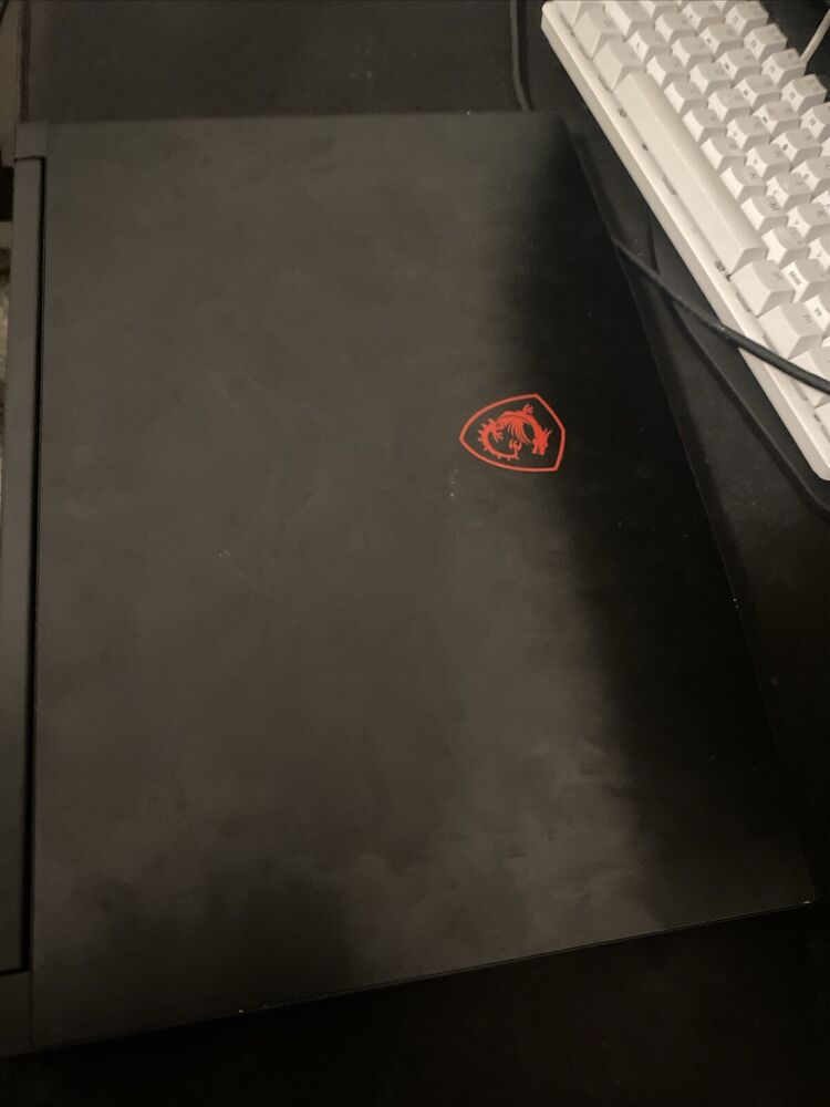 MSI Gaming Laptop - 3050 i5 in Excellent Condition